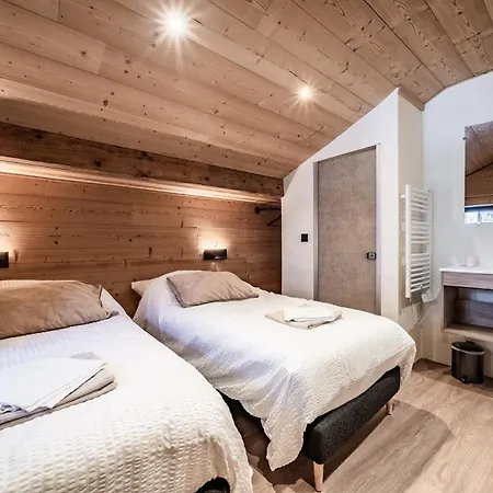- Le Clos Savoyard * شاتيل