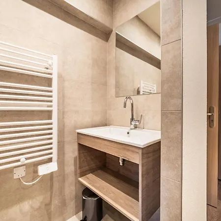 - Le Clos Savoyard